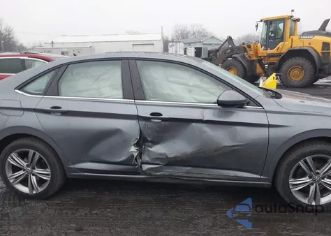 2022 Volkswagen Jetta 1.5T Se z USA, uszkodzony, nr VIN 3VW7M7BU6NM010707